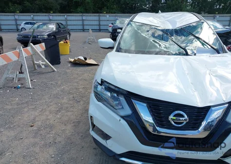 2017 Nissan Rogue S z USA, uszkodzony, nr VIN JN8AT2MT5HW131529